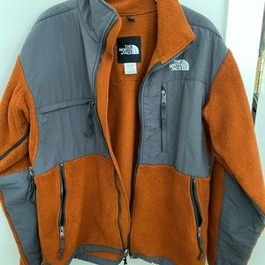 Vintage North Face in Burnt Orange